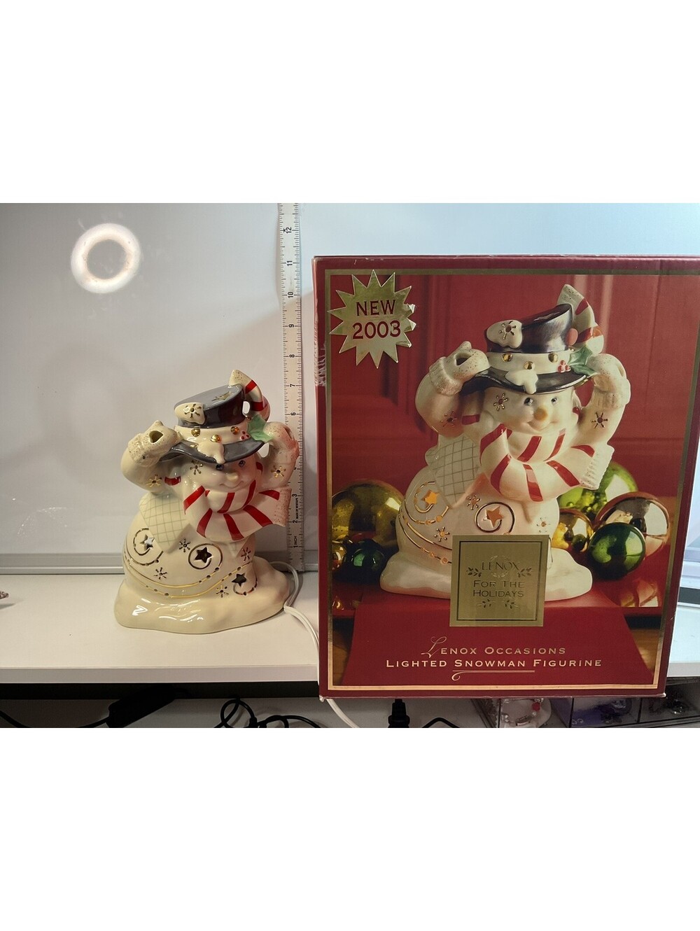 Lenox Occasions Lighted Snowman Figurine IOB